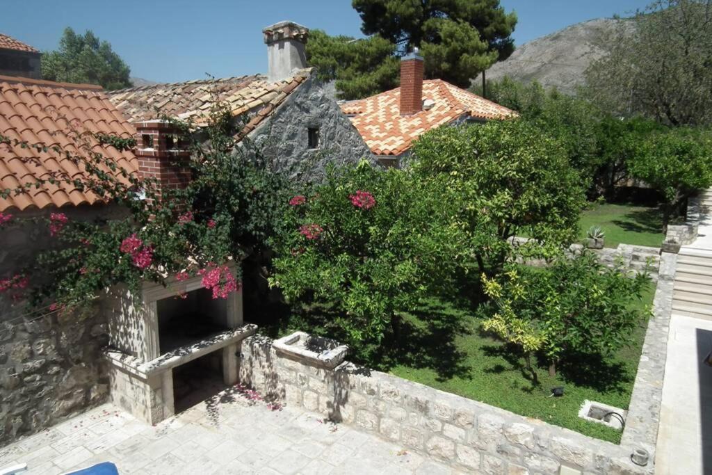 Charming Apartment For 3 Pax In Cavtat Exterior photo